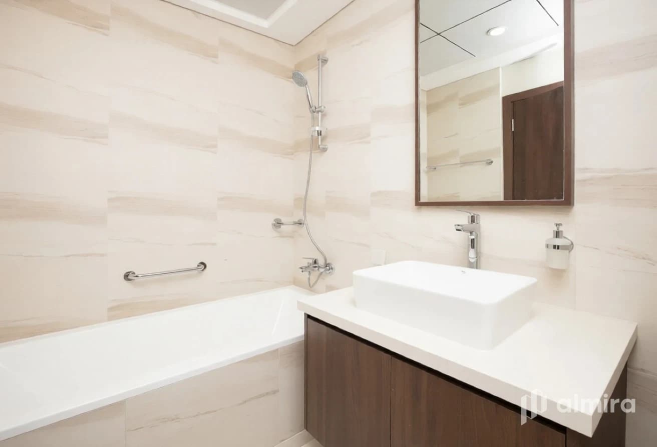 High Floor | Vacant | Prime Location