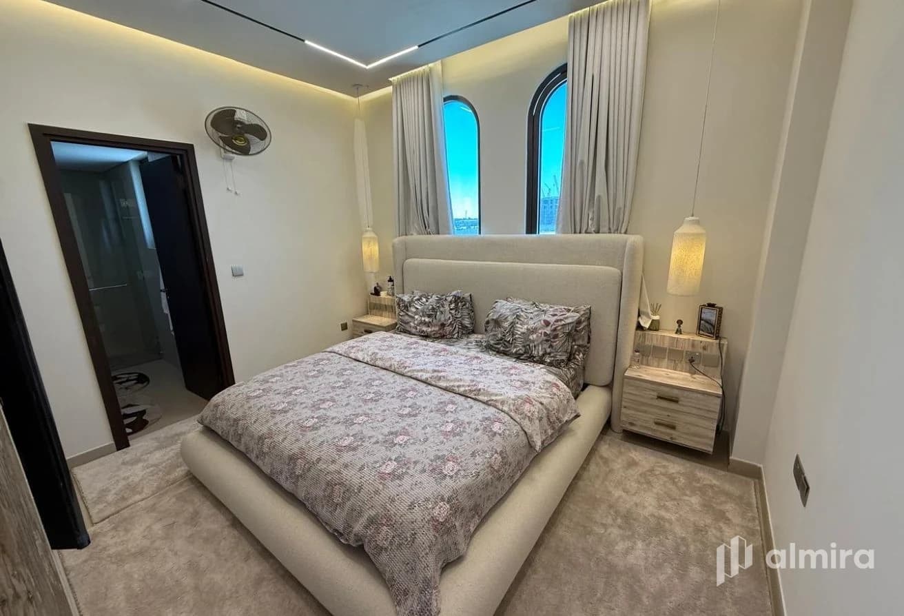 Single Row Corner | Huge Plot | Fully Furnished