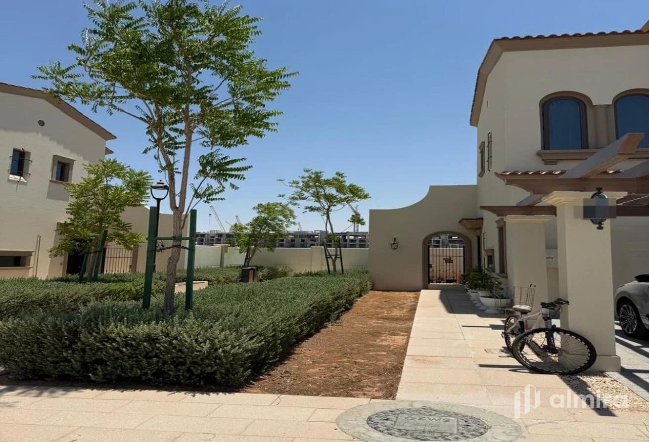 Single Row Corner | Huge Plot | Fully Furnished