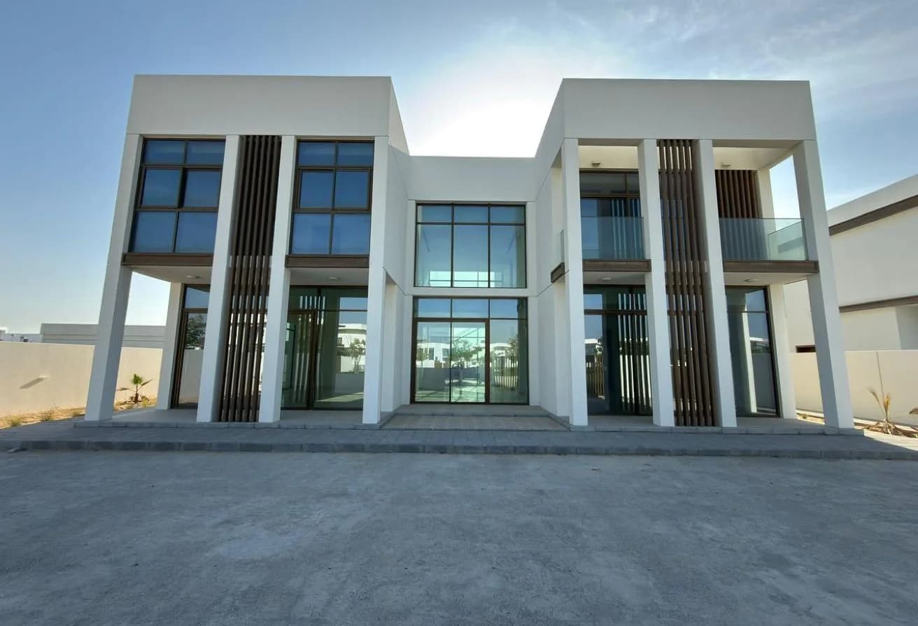Single Row Corner | Vacant | Waterfront Living