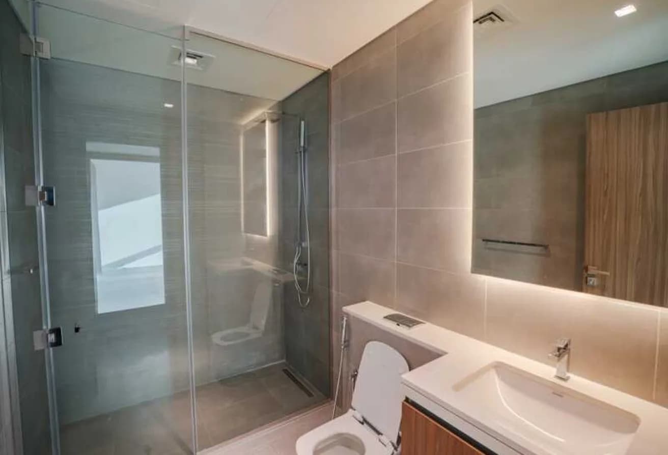 Near The Park | Single Row | Prime Location