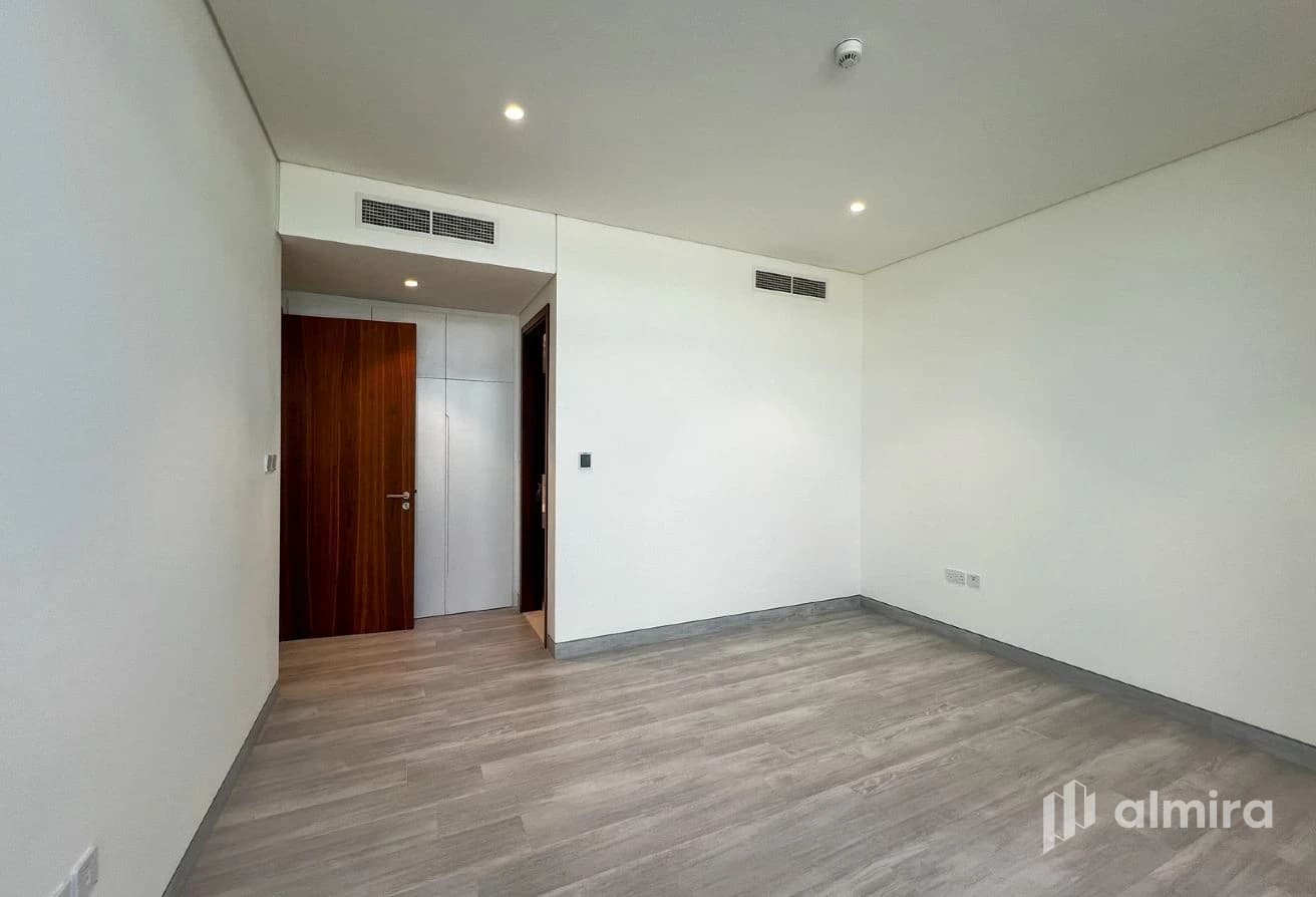 Type V4 Executive | Premium Amenities | Prime Home