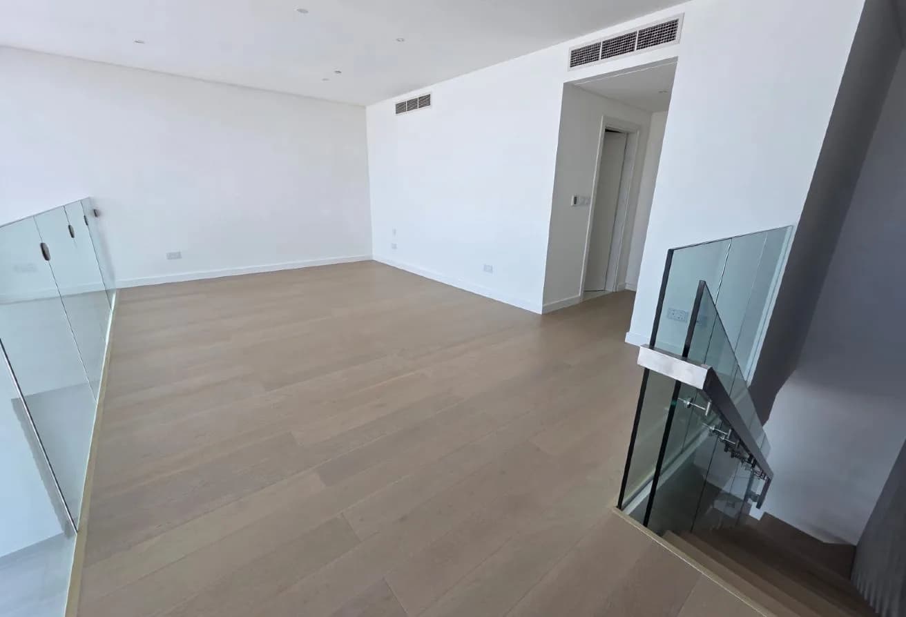 1BR Loft | Full Sea View | High Floor | Vacant