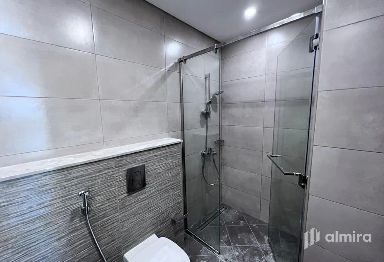 High Floor | 1BR with Balcony | Good Condition