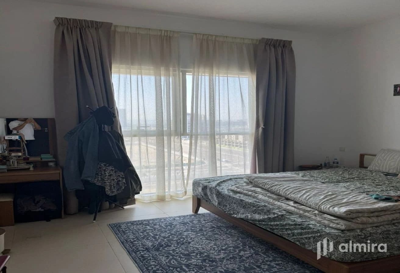1BR w/ Balcony | Amazing View | Unfurnished Unit