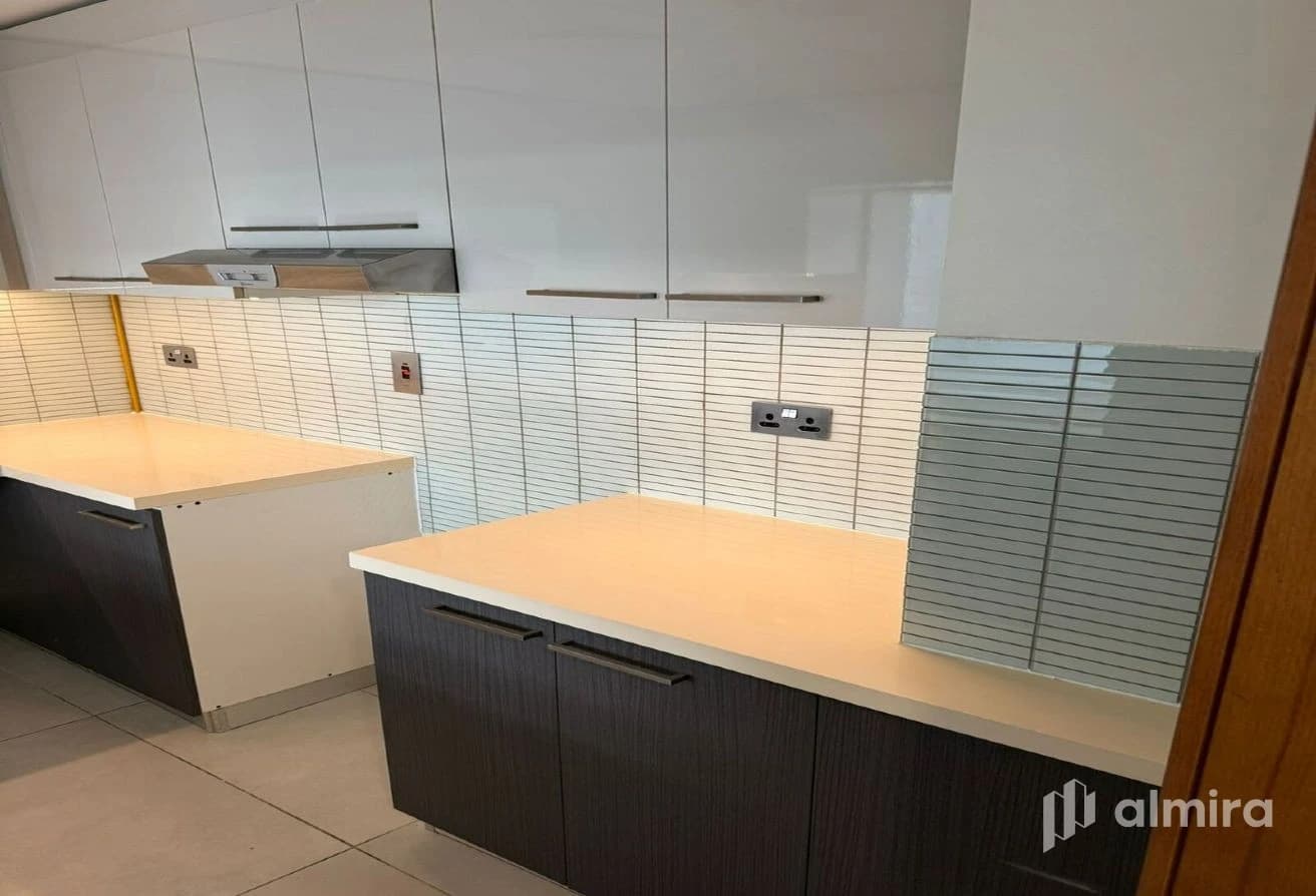 Partial Sea View | 2 Balconies | Well Maintained