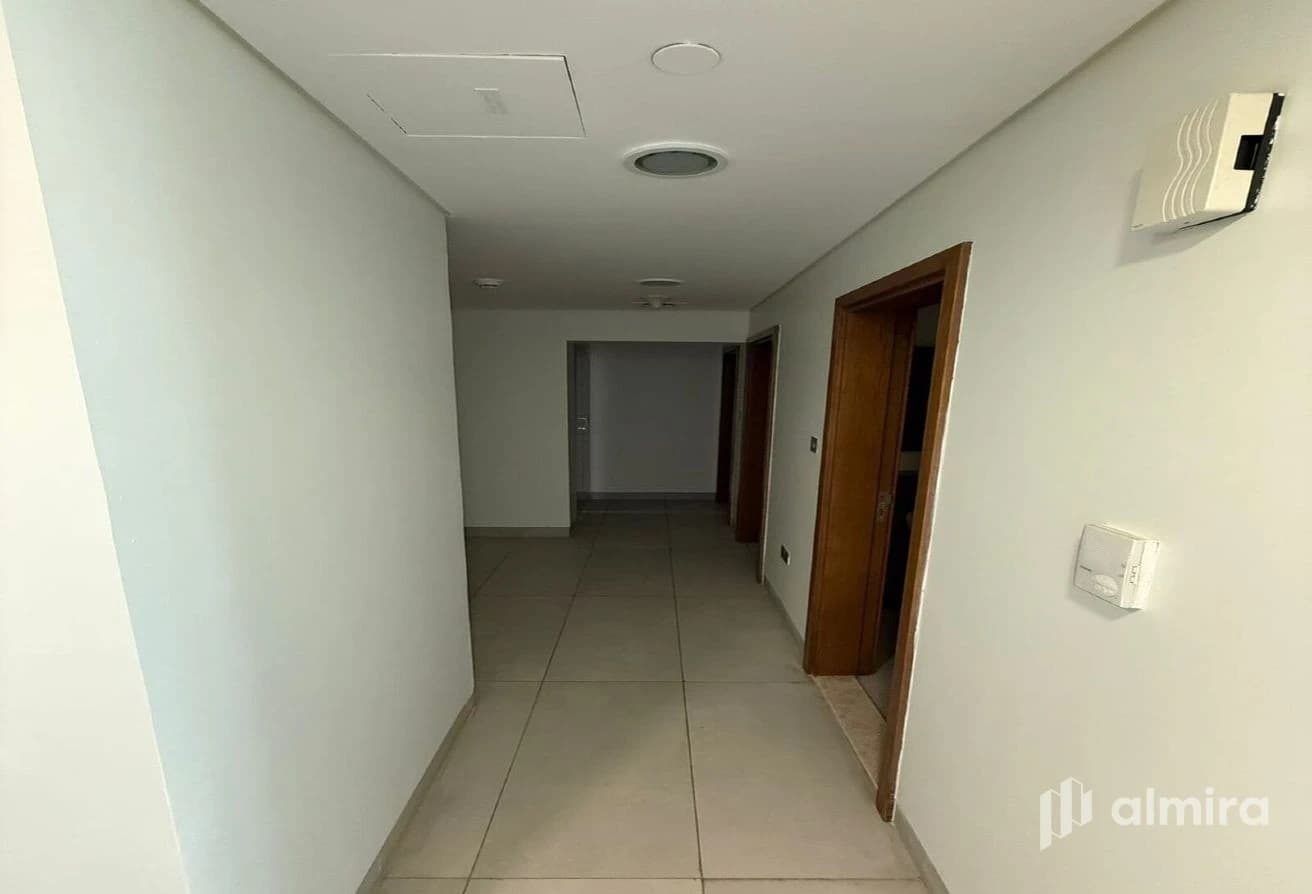Partial Sea View | 2 Balconies | Well Maintained